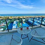Amazing Seaview With Pool-steps Away Apartment *