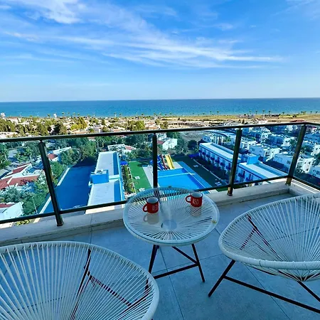 Amazing Seaview With Pool-steps Away Apartmán *